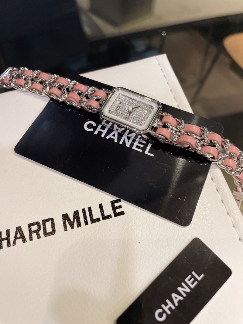 CHANEL